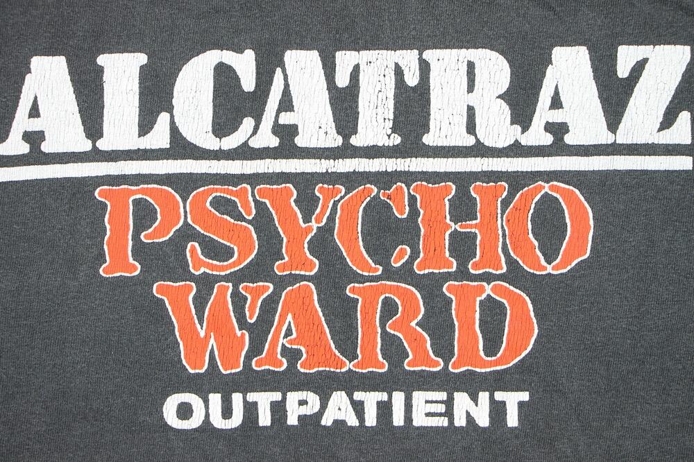 Alcatraz Psycho Ward Patient Tee T Shirt L